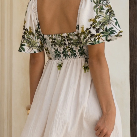 Hey Chic Sabina Green Tropical Flared Sleeve Maxi Dress 8 NWT - Picture 2 of 7